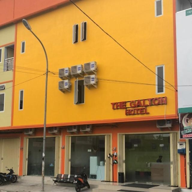 The Galton Hotel Baubau Екстериор снимка